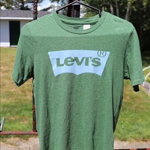 Green and Blue Levi’s short sleeve shirt